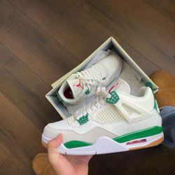 Nike Jordan pine and green 