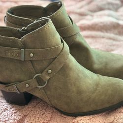 Indigo It Women’s Ankle Boots Size 10