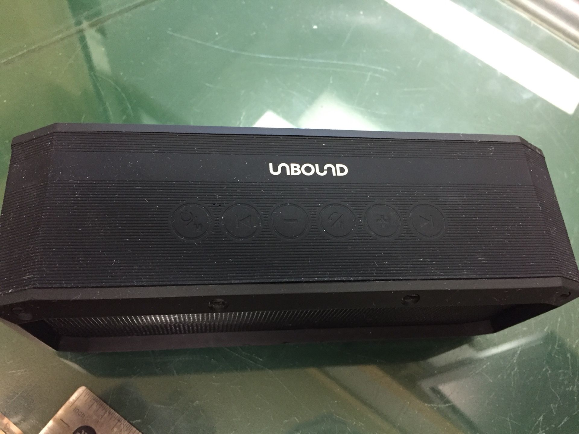 Unbound portable hot sale waterproof speaker