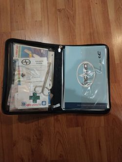 Scion TC 2007 Owners Manual + First Aid Kit 