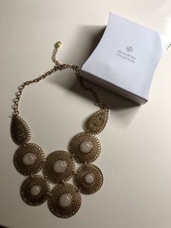 Avon Signature Collection Necklace, Gold Color, One Size