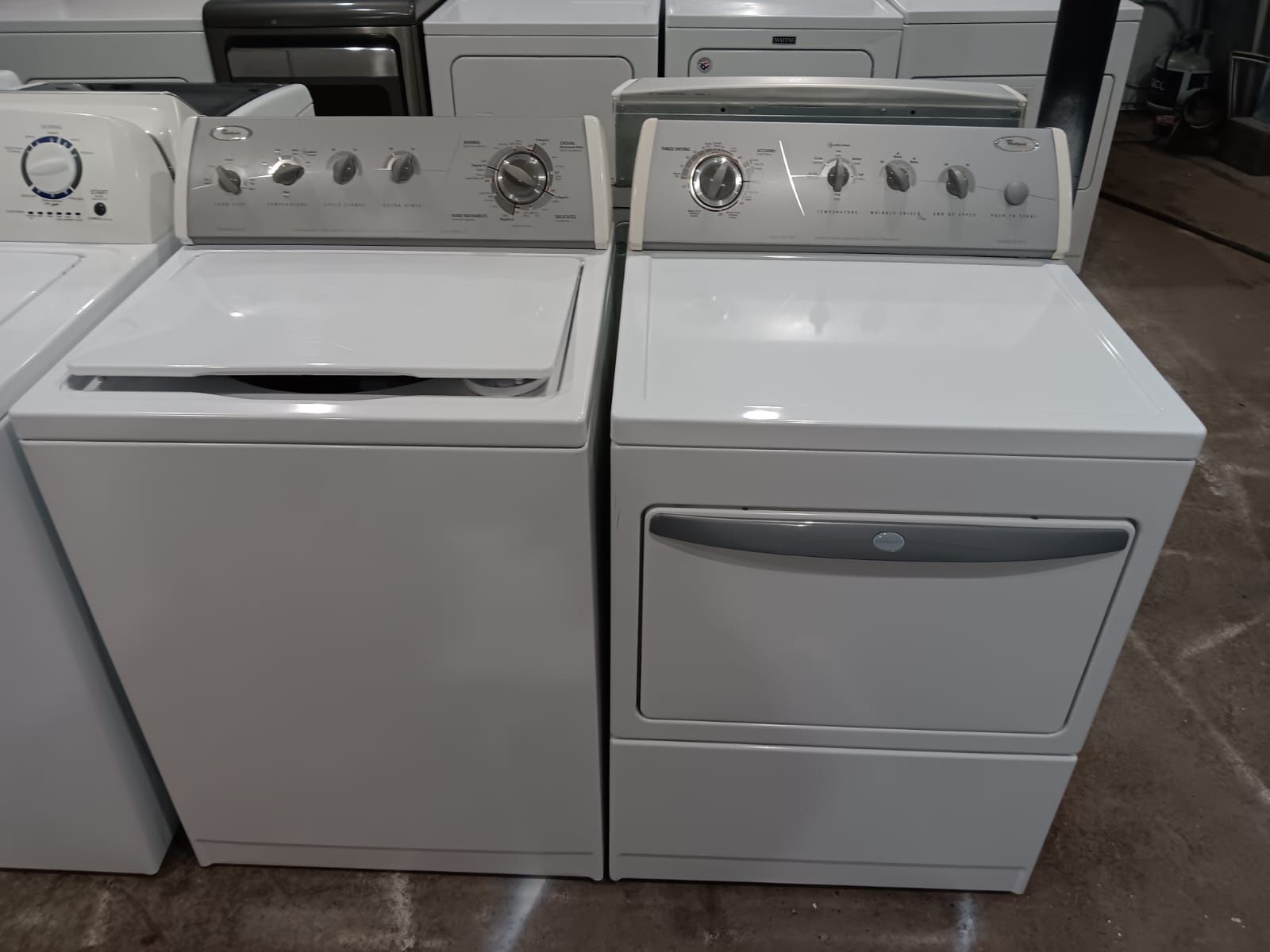 Whirlpool Set Washer And Dryer Electric