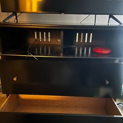TV Stand/Entertainment Center