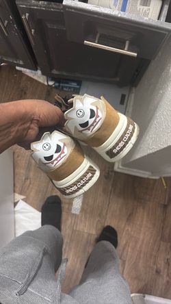 Men’s shoes