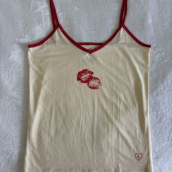 Official Sabrina Carpenter Kiss Cami