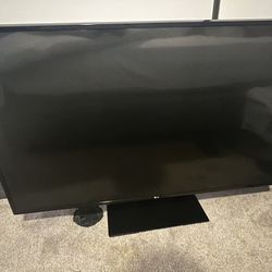 LG 55’ TV