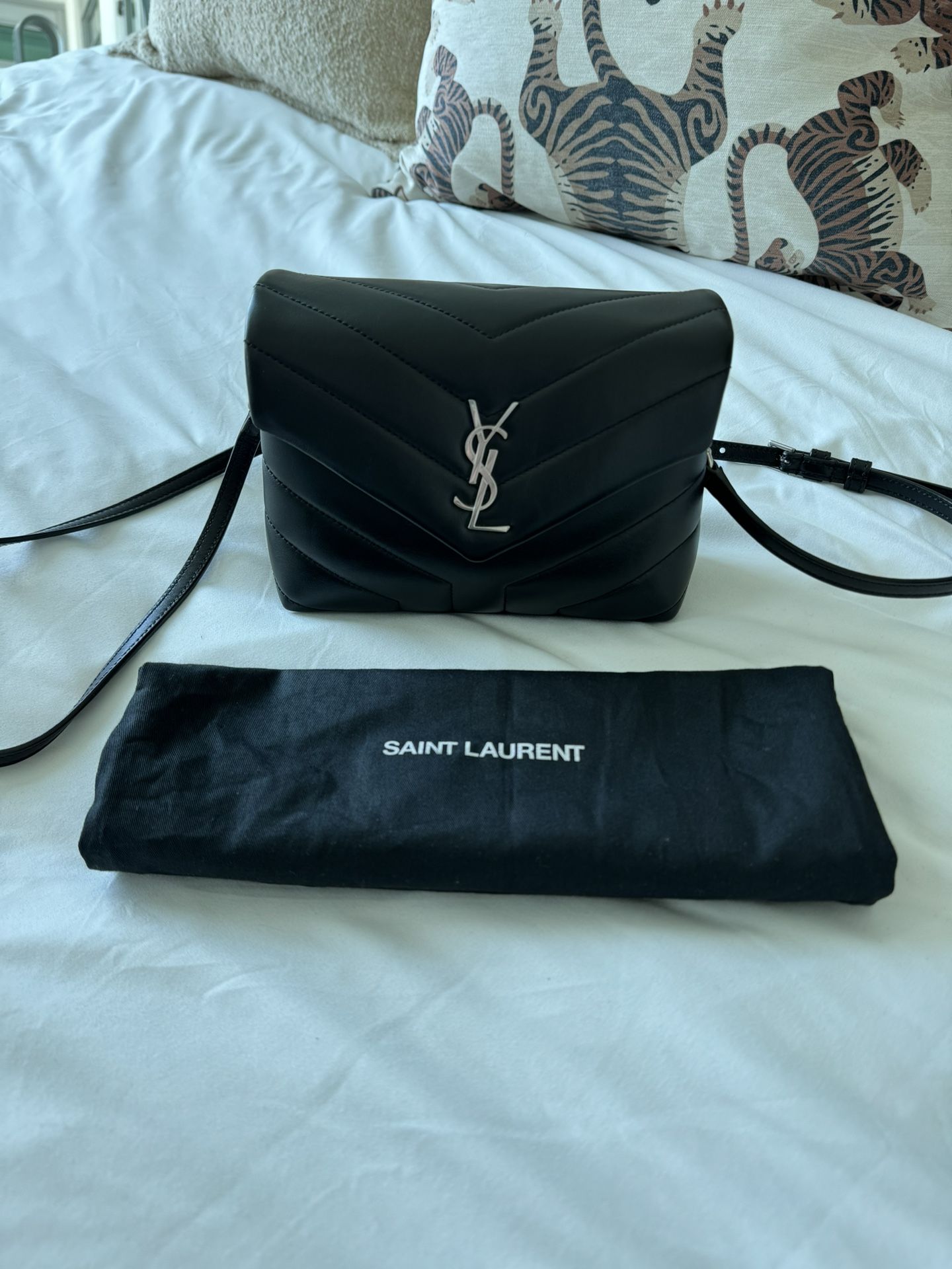 Saint Laurent Toy LOULOU In Black Quilted Leather Authentic Ysl