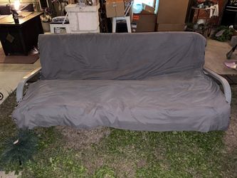 Back to school sofa / bed Like New