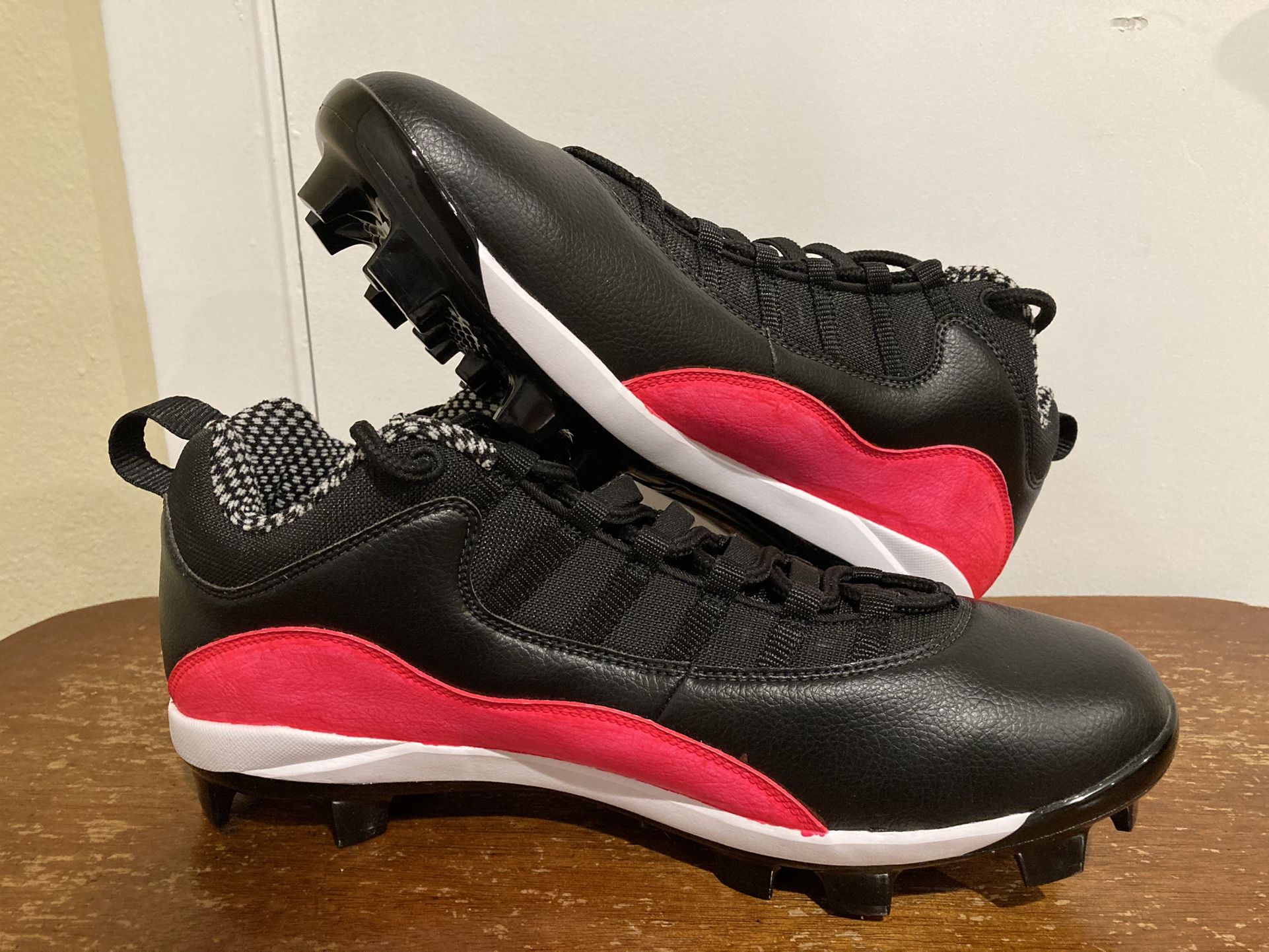 NEW Custom Jordan X 10 Low Cleats for Sale in Lake Bluff, IL