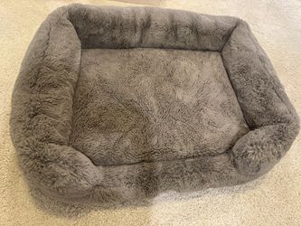 Lola Dog Bed