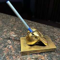Funny Desktop Pen Holder Statue