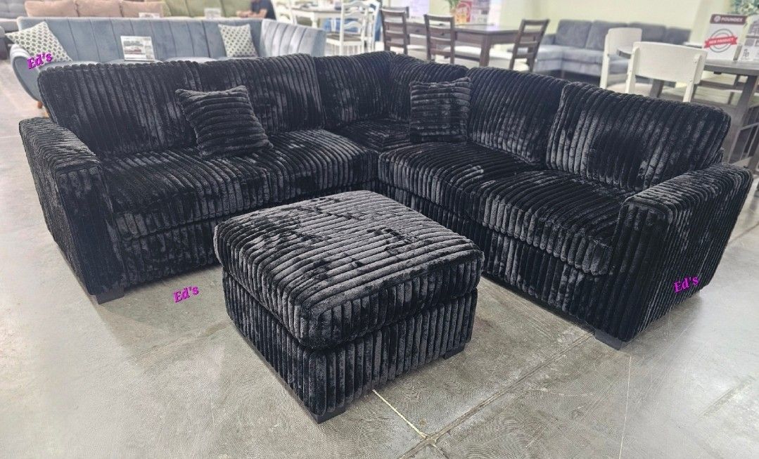 BRAND NEW 4PCS SECTIONAL SOFA SET WITH OTTOMAN AND ACCENT PILLOW INCLUDED $549