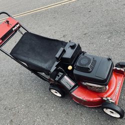 Toro Commercial Self Propelled Lawnmower 