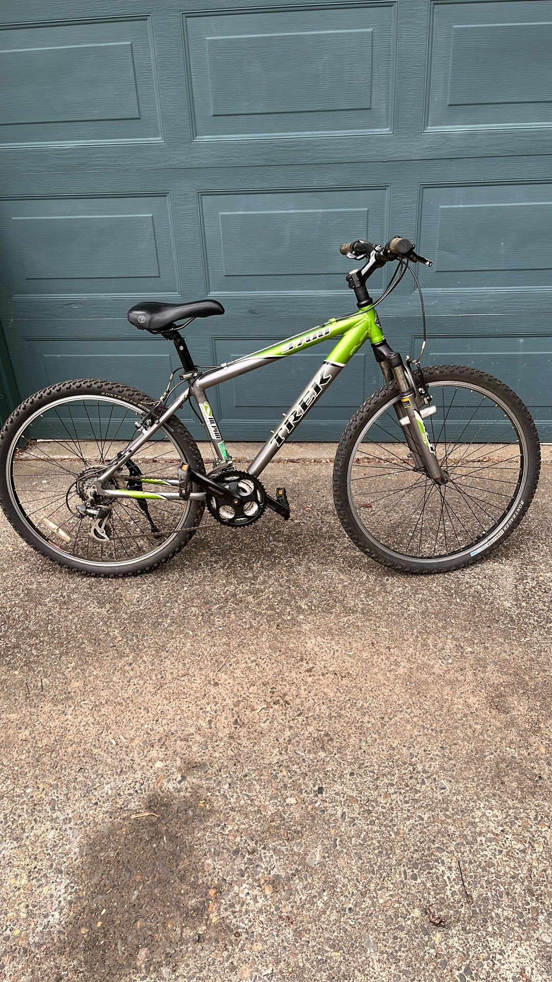 Boys/Men’s Trek Mountain Bike 