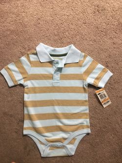 Polo onesie (size 12 month )