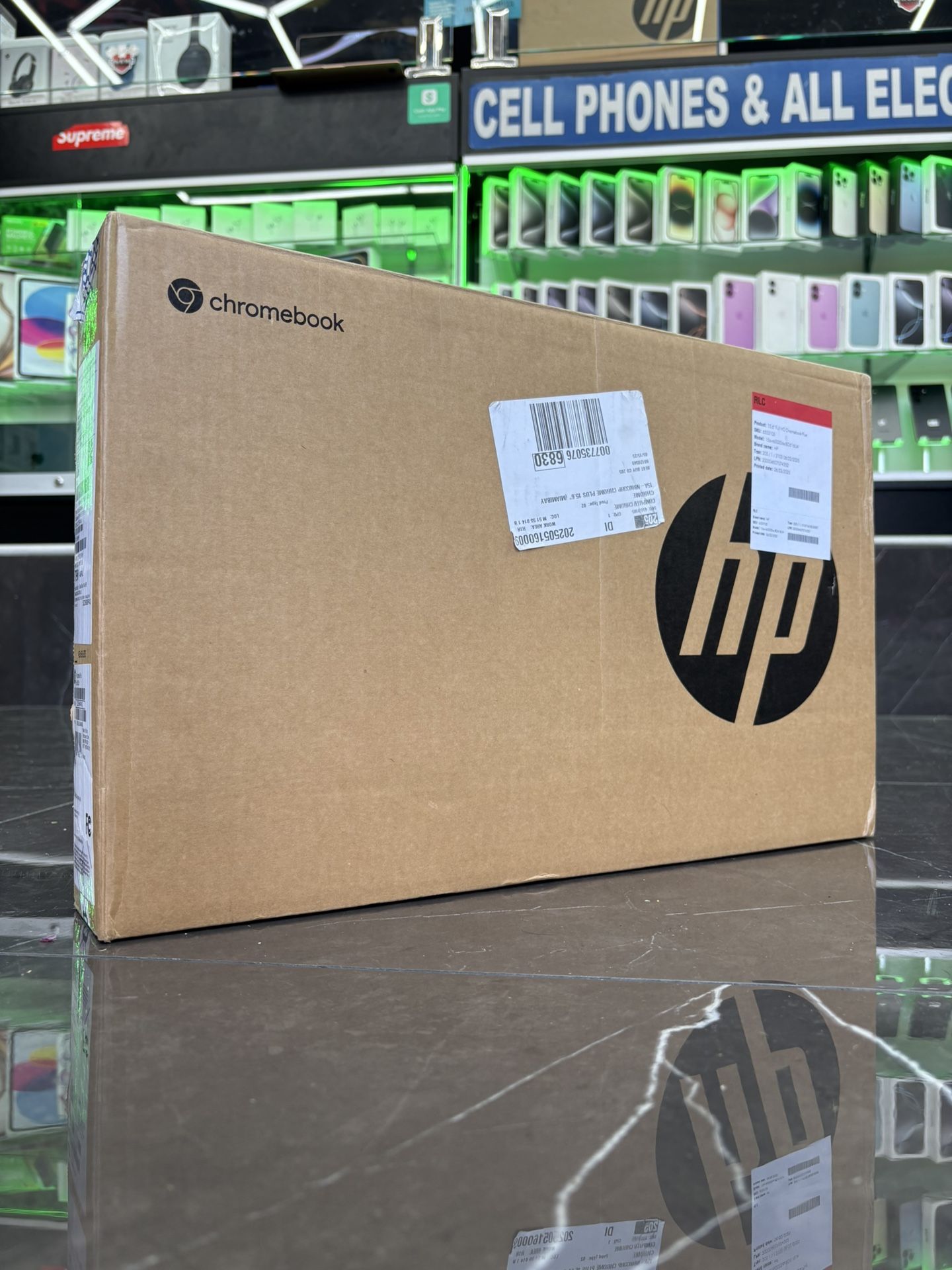 (Retail Price $549.99) HP 15.6” FULL HD CHROMEBOOK PLUS -Model 15a-nb0033dx/8D616UA (Take It Home In Payments/ llévalo a casa en pagos