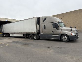 2017 Freightliner Cascadia & thermo king reefer utility trailer