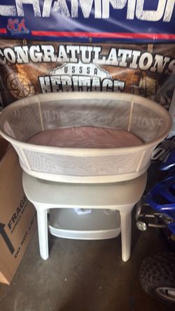bassinet 4 moms bassinet