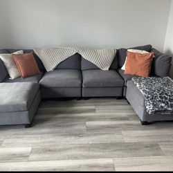 FREE DELIVERY (Modular Grey Sectional)