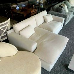 ELYZA 2 PIECE RAF SECTIONAL WITH CHAISE