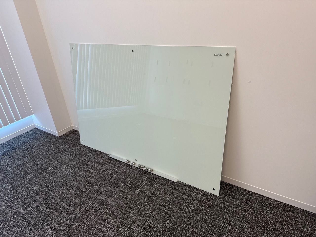 MAGNETIC GLASS BOARDS (54) -can deliver-