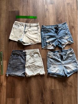 Bundle 4 shorts for $8