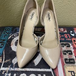 Women’s Closed Toe Pointed High Heels 