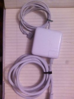 Apple 60 Watt MAGSAFE 2  POWER ADAPTER 