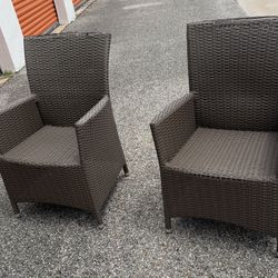Set of 2 Wicker Patio Armchairs – All-Weather Resin Rattan