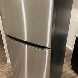 Brand New Refrigerator And Dish Washer