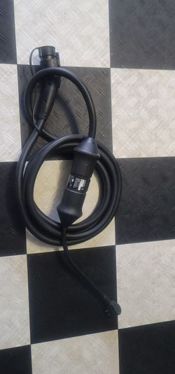 HOME CHARGER FOR CAR AND SUV WITH A 110 PLUG