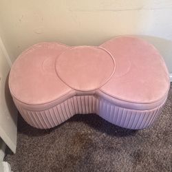 Hello Kity bow storage bench