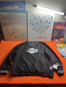 👀🔥 Lakers Men’s Light Windbreaker G111by Carl Banks Xl