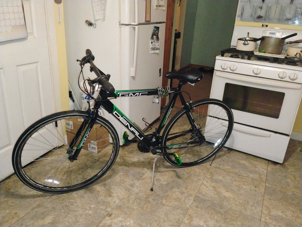 GMC 26" 700 Denali Bike 