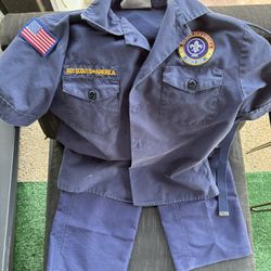 Cub Scouts Uniform Essentials- Tiger And Wolf 