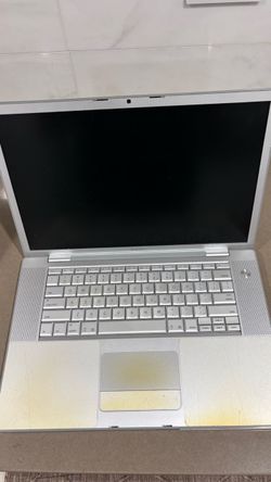 Apple MacBook Pro Laptop