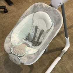 Ingenuity Baby Swing 9/10