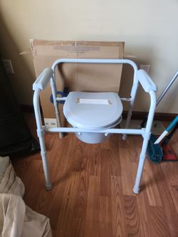 Bedside commode