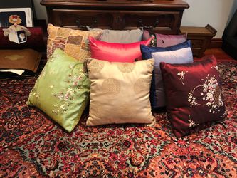 8 pillows 10.00each. Case and stuffing