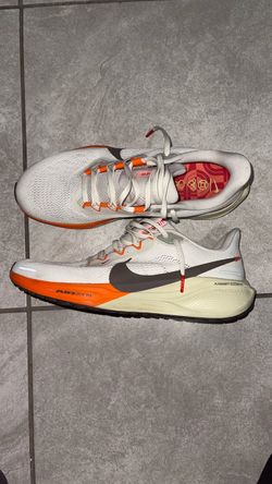 Nike shoes 10.5