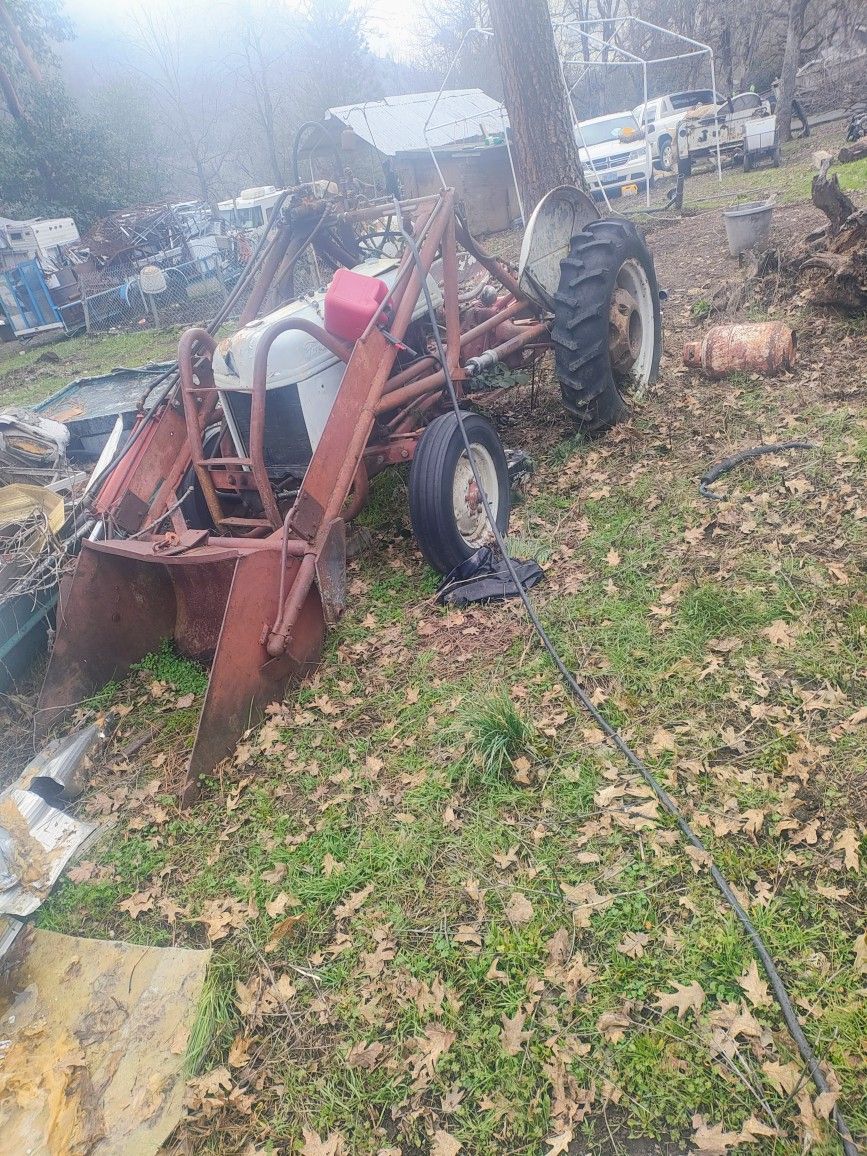 Old Ford Tactor