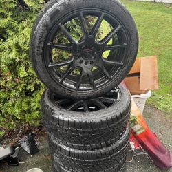 Tires/Wheels 245/40/ZR18