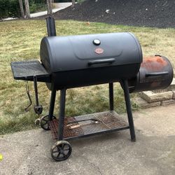 Offset barbecue Charcoal smoker