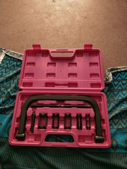 OMT valve replacement tools