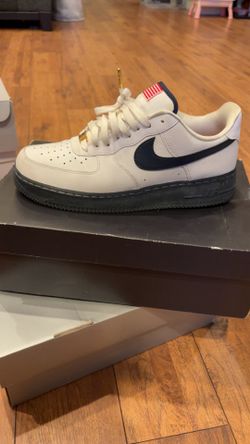 Nike Air Force 1 White Navy Red Gold