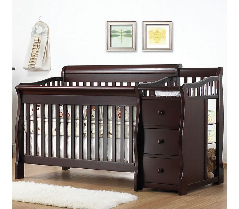 Sorelle Tuscany 4-in-1 Covertible Crib