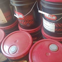 5gal Pails Of Hydraulic Tractor / Trans Fluid