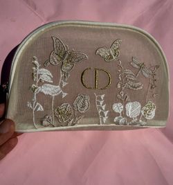 DlOR makeup bag new in box mesh amazing limited edition