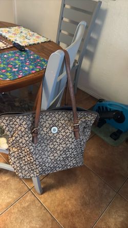 Eastside, Available, purse