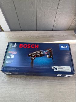 Bosch Bulldog Xtreme 8 Amp 1 in. Corded Variable Speed SDS-Plus Concrete/Masonry Rotary Hammer Drill